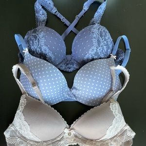 32A Victoria’s Secret Bra Bundle